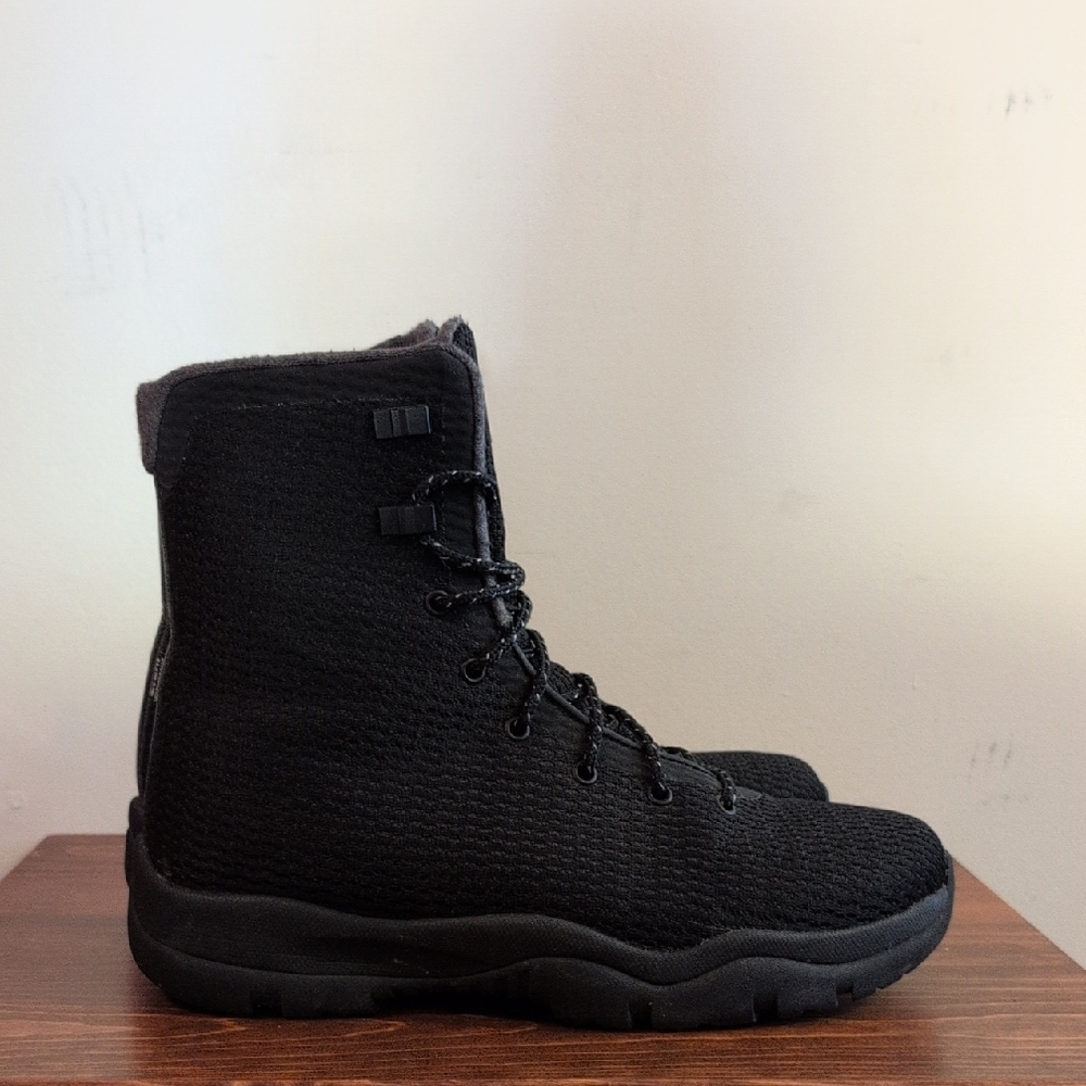Nike Air Jordan Future Boot Sz 8